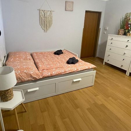 Ubytovani U Mikesa Breclav Luaran gambar