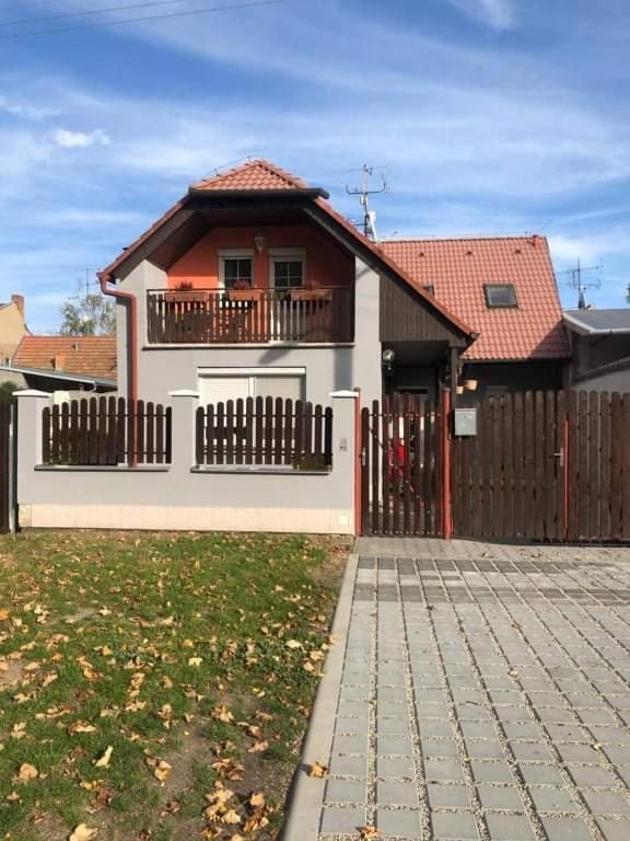 Ubytovani U Mikesa Breclav Luaran gambar