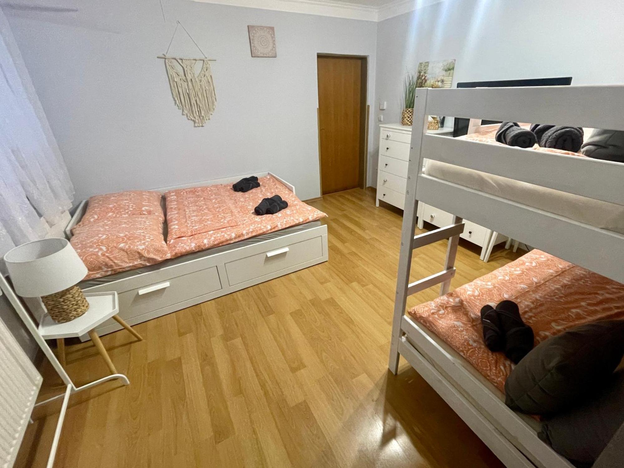 Ubytovani U Mikesa Breclav Luaran gambar